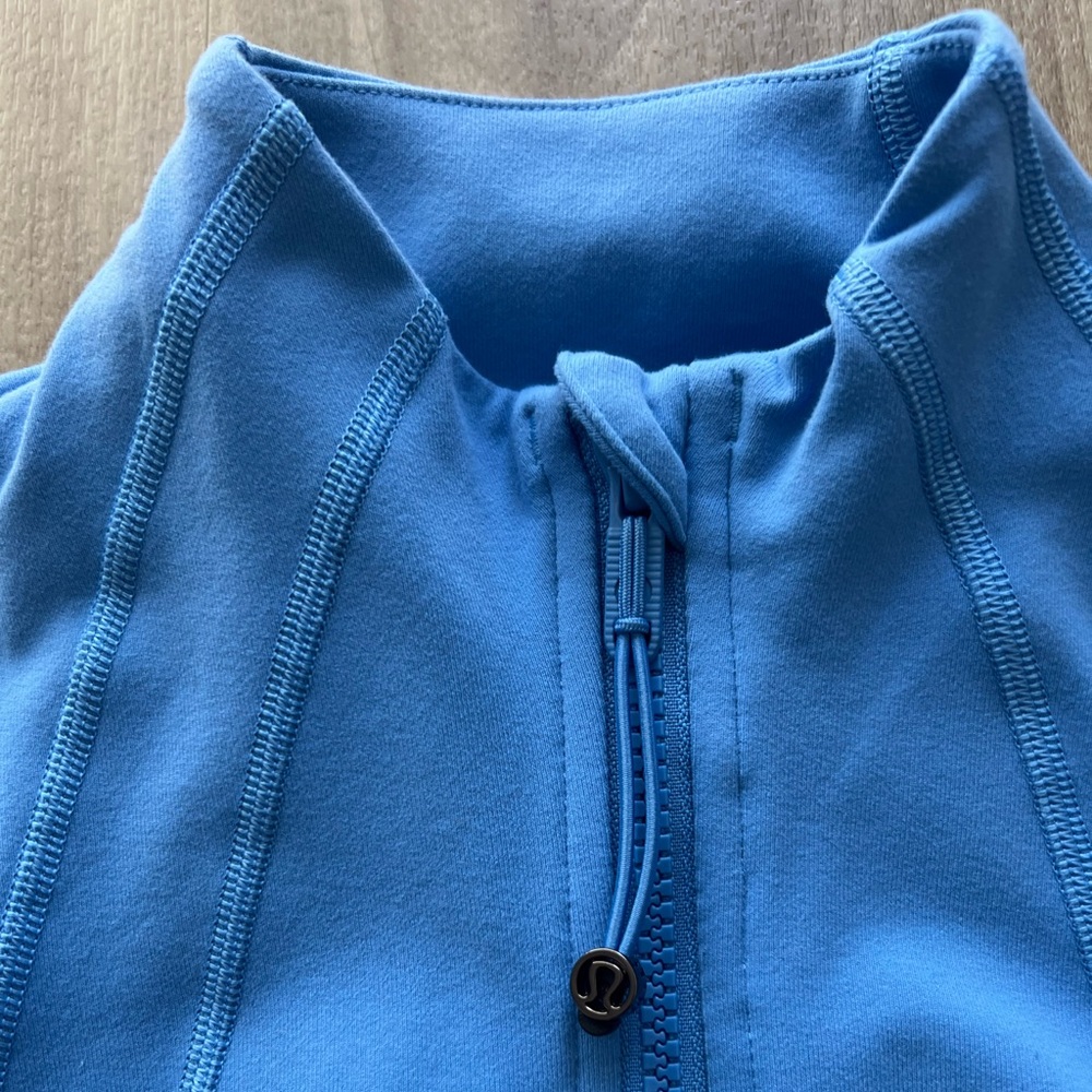 Lululemon Define Jacket in Blue Nile (Rare Color) Size 2 - Picture 4 of 7